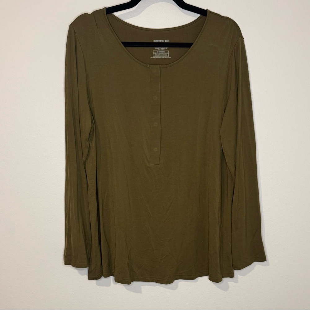 Magnetic Me XL Olive Green Modal Magnetic Closure Nursing Top Size 16/18